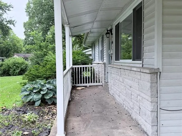 (undisclosed Address), Hazelwood, MO 63042