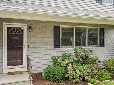 447 Stafford Rd APT C4, Tiverton, RI, 02878