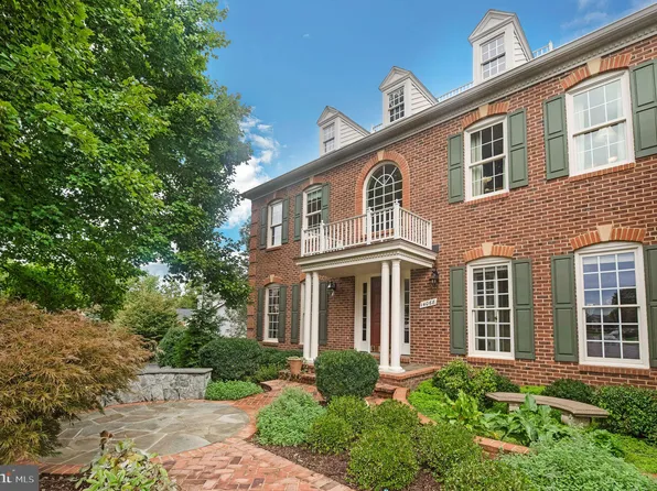 14068 Eagle Chase Cir, Chantilly, VA 20151