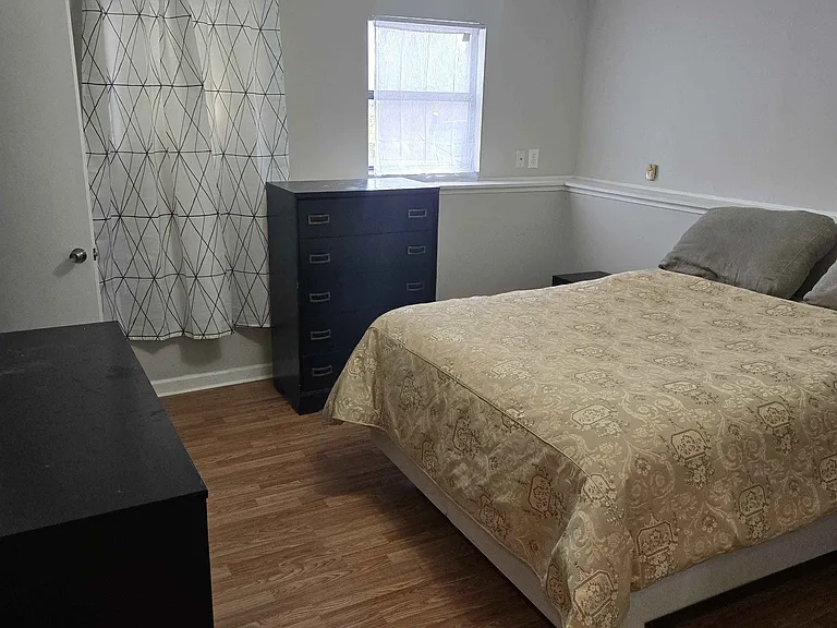 4747 Glenwhite Dr #2 — Photo 2