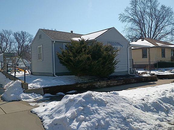 3rd image of 1922 Caledonia St