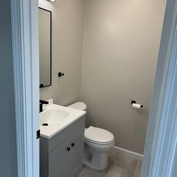 189 Essex St — Photo 8
