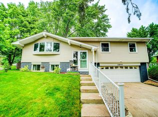 2641 Riviera Dr N, White Bear Lake, MN 55110