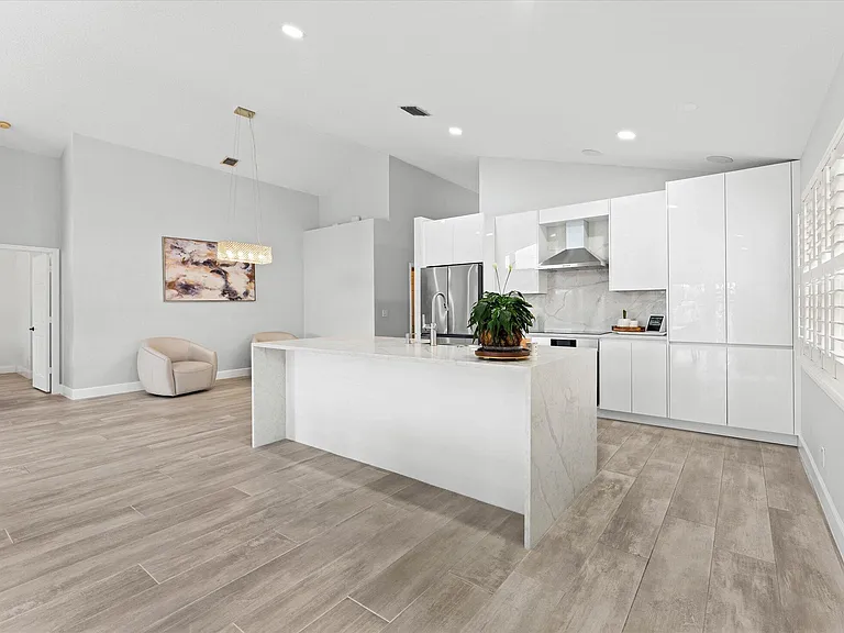 10112 Aqua Vista Way — Photo 10