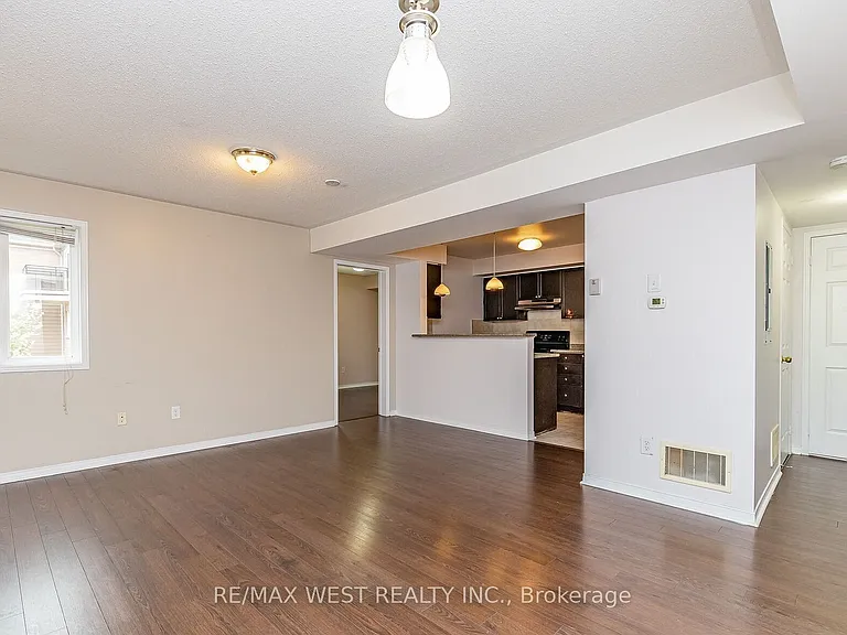 4975 Southampton Dr #218 — Photo 7