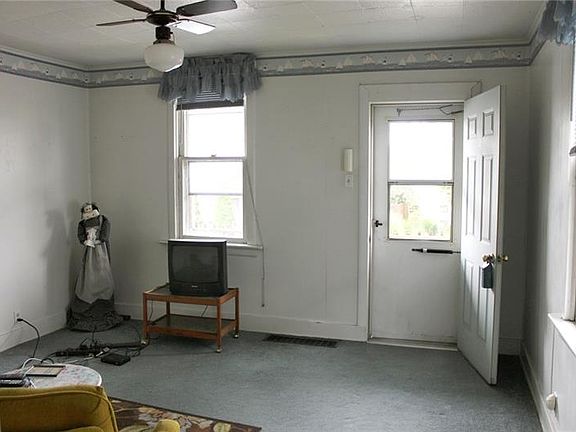 5th image of 743 Lemington St