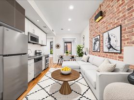 193 Bedford Ave