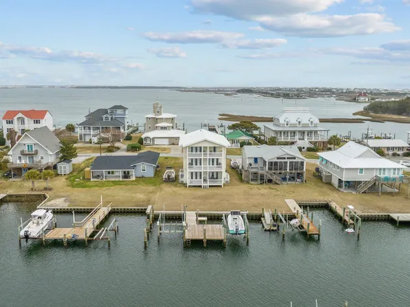 143 Bayview Boulevard, Atlantic Beach, NC 28512