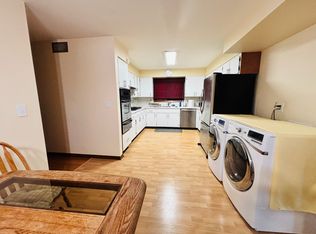 2404 Pearsall Pkwy, Waukegan, IL 60085