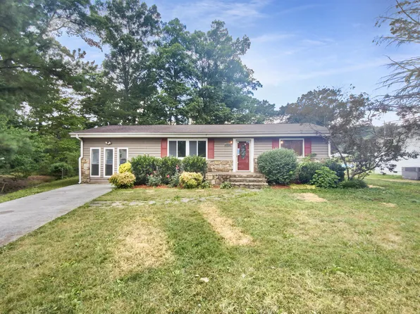 1117 Cranbrook Dr, Hixson, TN 37343