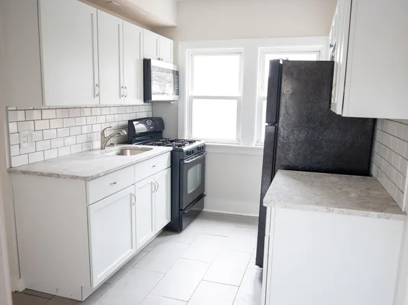 1567 W 116th St, Cleveland, OH