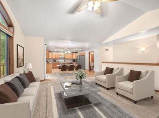 3467 Country View DRIVE, Delavan, WI 53115