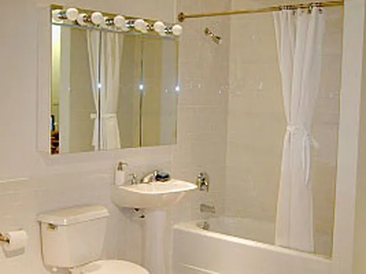 Rented by Cooper & Cooper Real Estate | media 15
