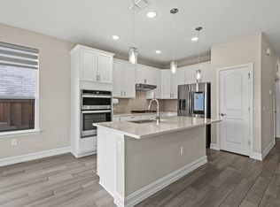 9922 Michael Irvin St, Irving, TX 75063