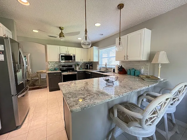 2126 Sansores St — Photo 8