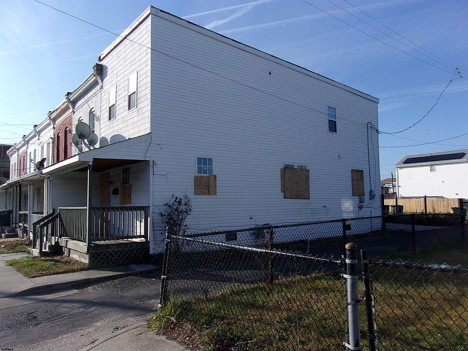 2nd image of 1809 Lincoln Ave