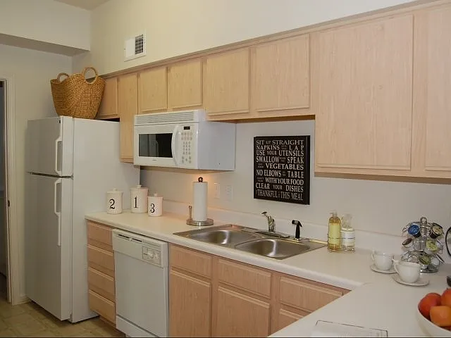 Village at Westlake — Photo 22