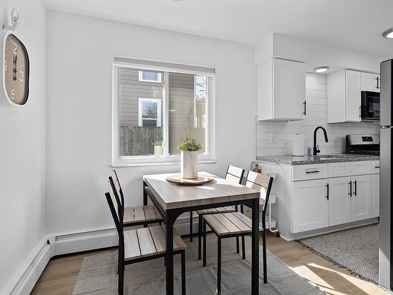 22 2nd St #1 — Photo 9