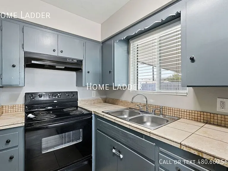 6747 N 26th Ave #3 — Photo 10
