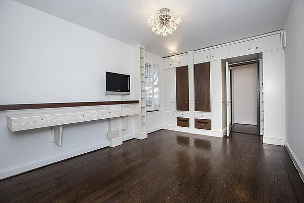 Rented by Yael Dunsky Real Estate | media 20