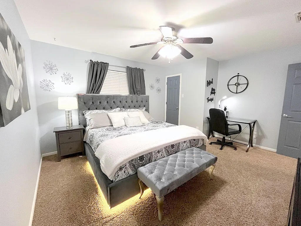 4315 Trailwood Dr — Photo 2