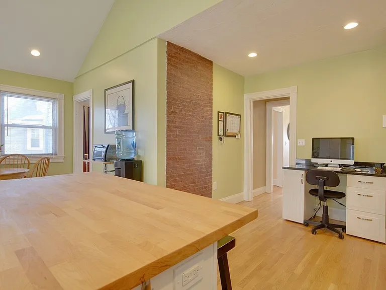 69 Eleanor St — Photo 13