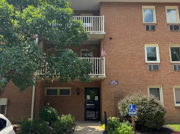 300 Winding Way #B-18, Downingtown, PA 19335