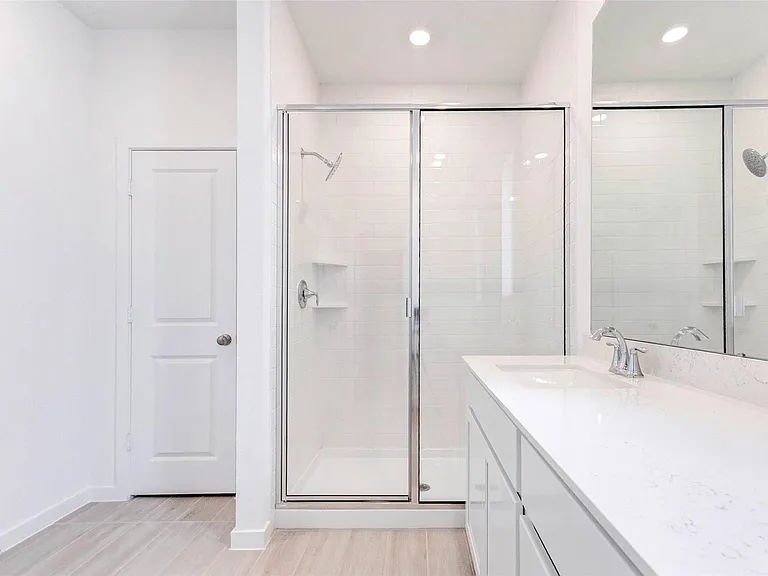 27410 Sweetwater Bay Dr — Photo 22