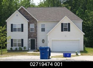 8902 Woodland Hills Rd, Charlotte, NC 28269