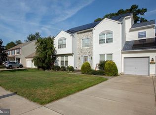 33 Jonquil Way, Sicklerville, NJ 08081