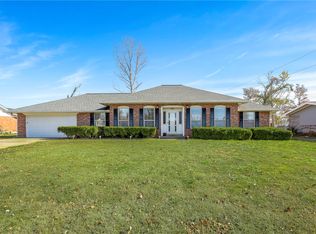 921 S 20th St, Rogers, AR 72758