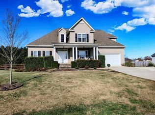 220 Lippard Springs Cir, Statesville, NC 28677