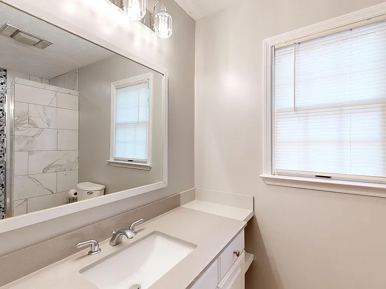 8 Shadow Dr — Photo 27