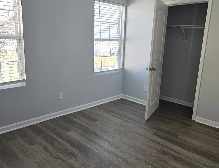 2606 Honeysuckle Dr — Photo 5
