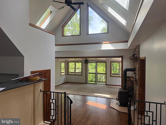 2nd image of 4667 N River Dr