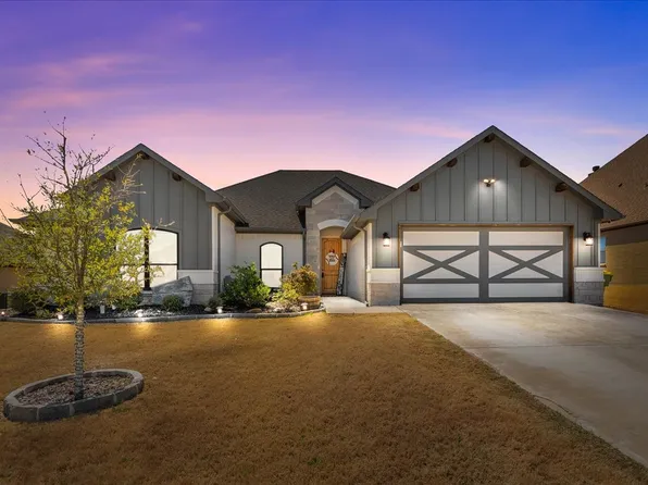 213 Bayless Ave, Godley, TX 76044