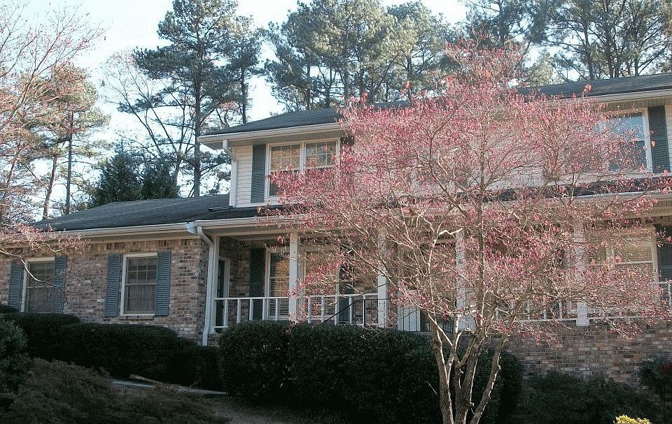 1st image of 841 Sugar Creek Dr SE