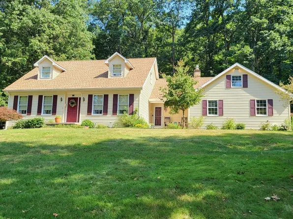 111 Maplewood Rd, Berwick, PA 18603