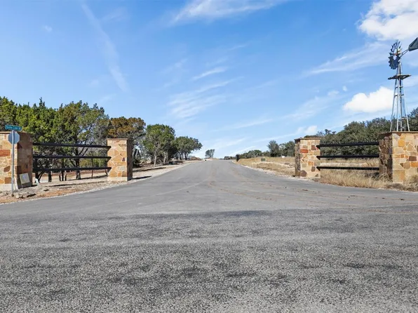 120 Haydon Creek Rd, Weatherford, TX 76087