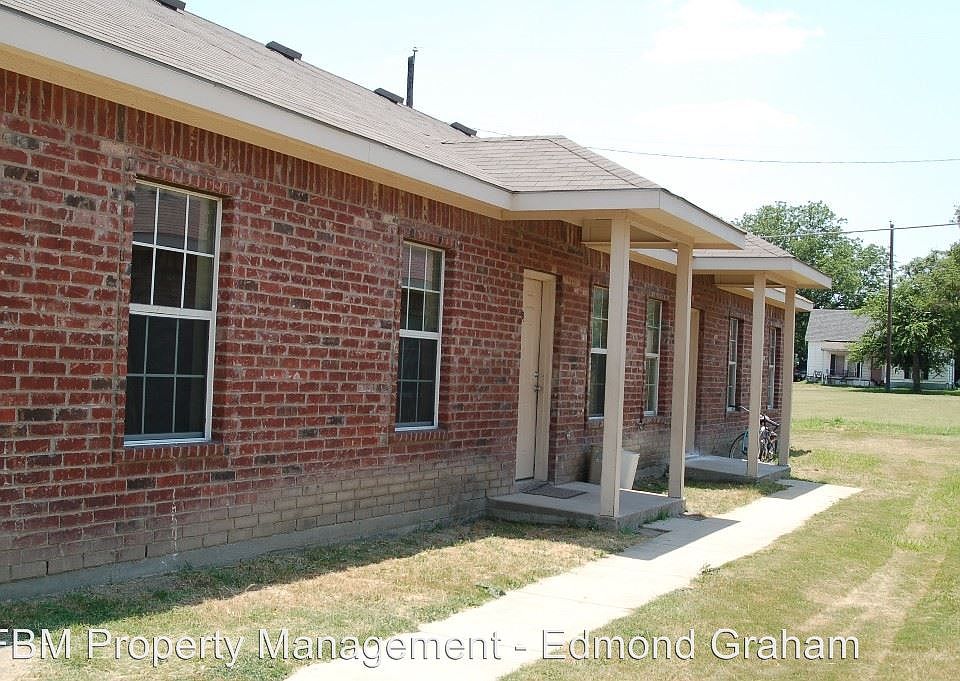 1st image of 1707 N Kaufman St #B