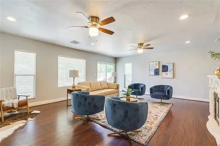 1501 Carlton Way — Photo 15
