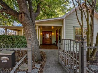 209 E Morse St, Fredericksburg, TX 78624