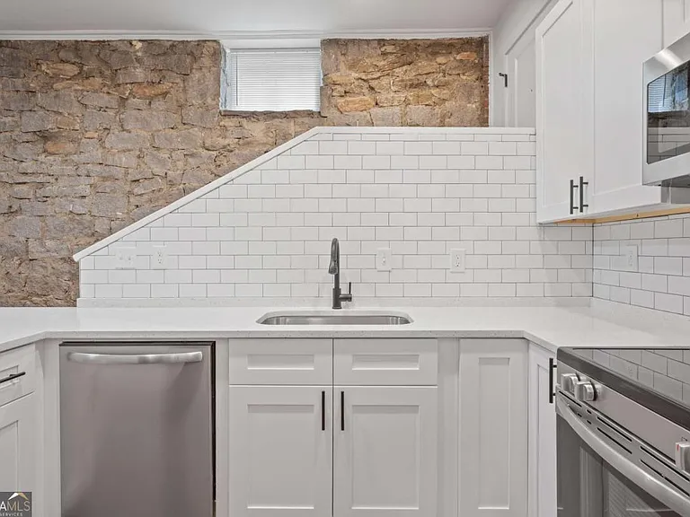 360 Ponce De Leon Ave NE #15 — Photo 10
