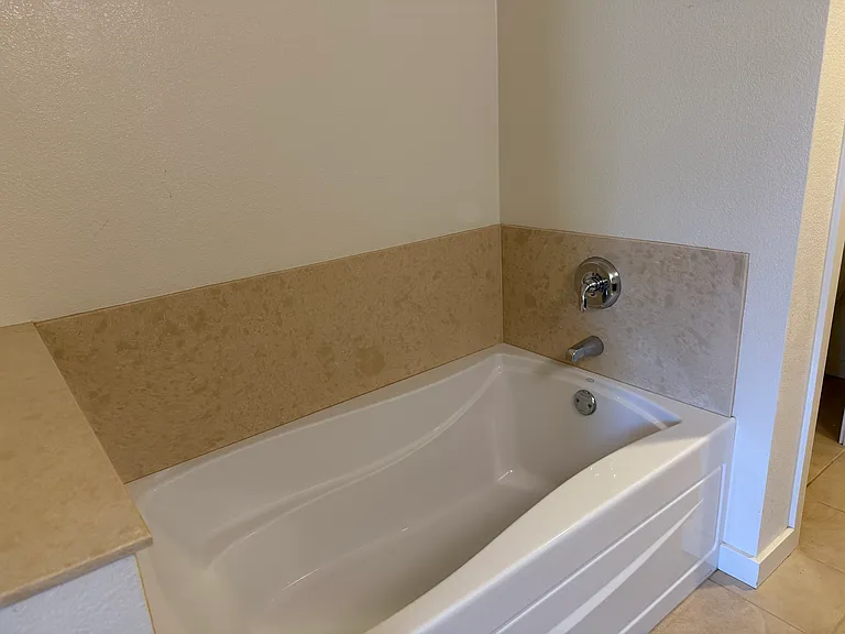 4463 Hyde Cmn #106 — Photo 8