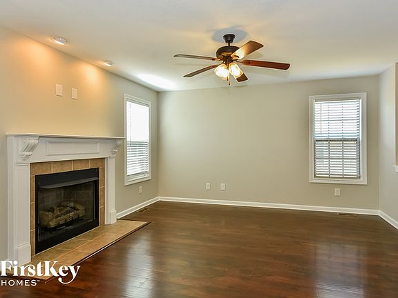 4th image of 3721 Windhaven Ct
