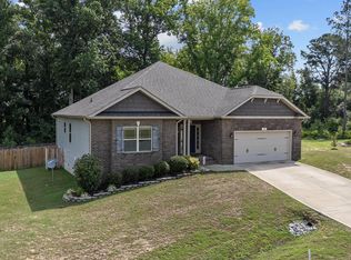 95 Longo Ln, Benson, NC 27504
