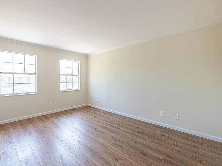 7709 Wilmington Dr — Photo 10