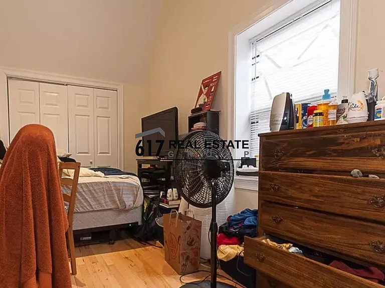 1203 Beacon St #5 — Photo 7