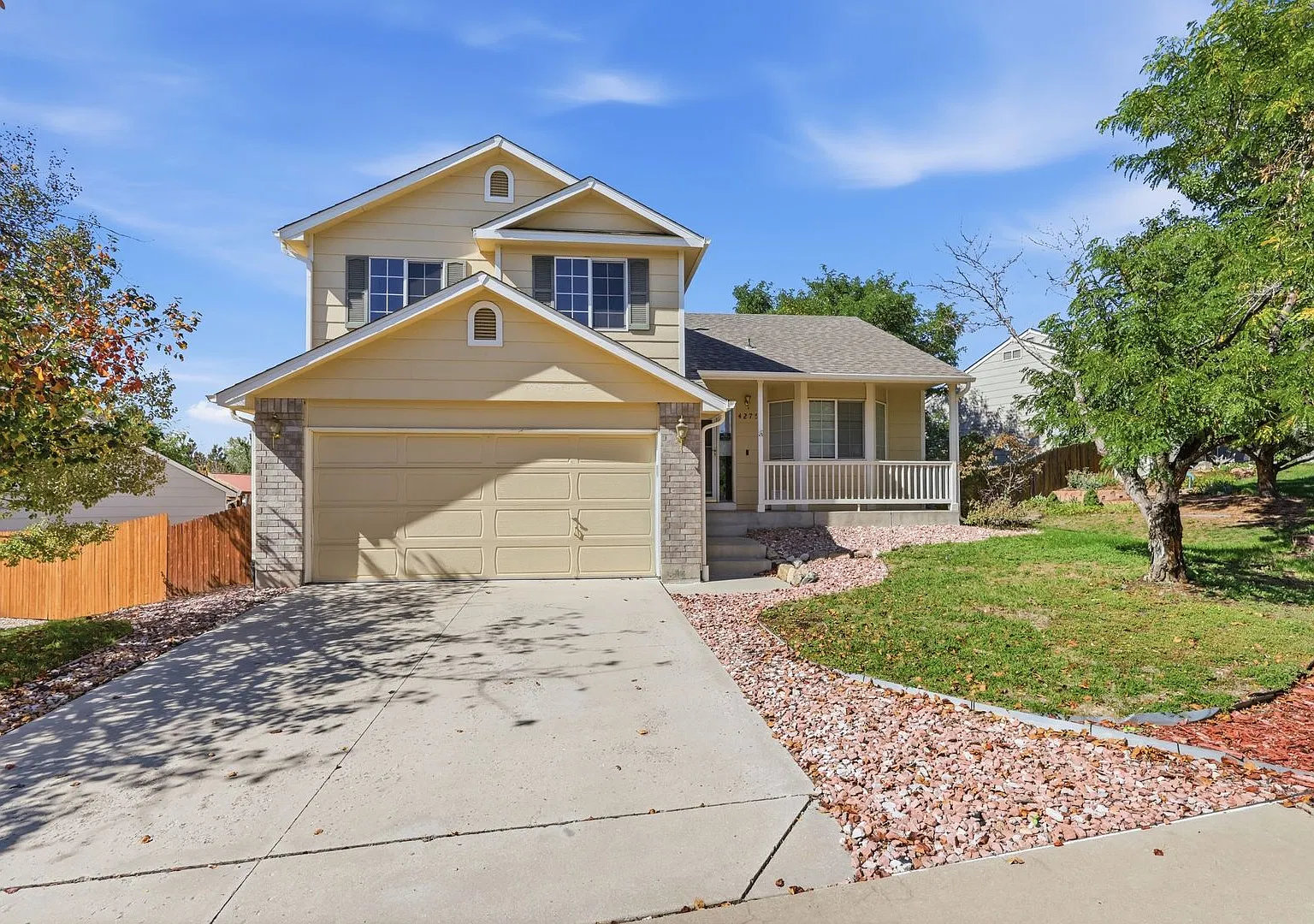 3 bed 3 bath Tri-level in Metzler Ranch Castle Rock! — Photo 1