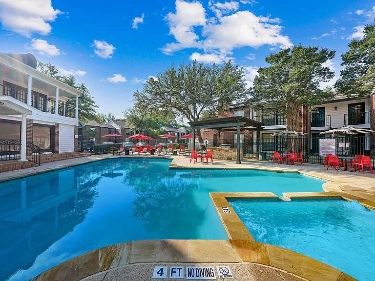 Exterior-Pool